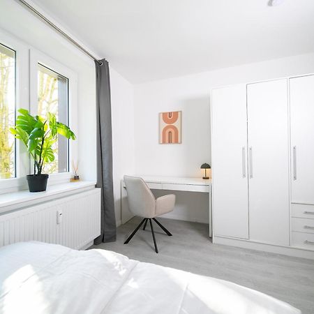 Favorite Stays - Suite And More - 10 Min Zur Messe Dusseldorf Bagian luar foto