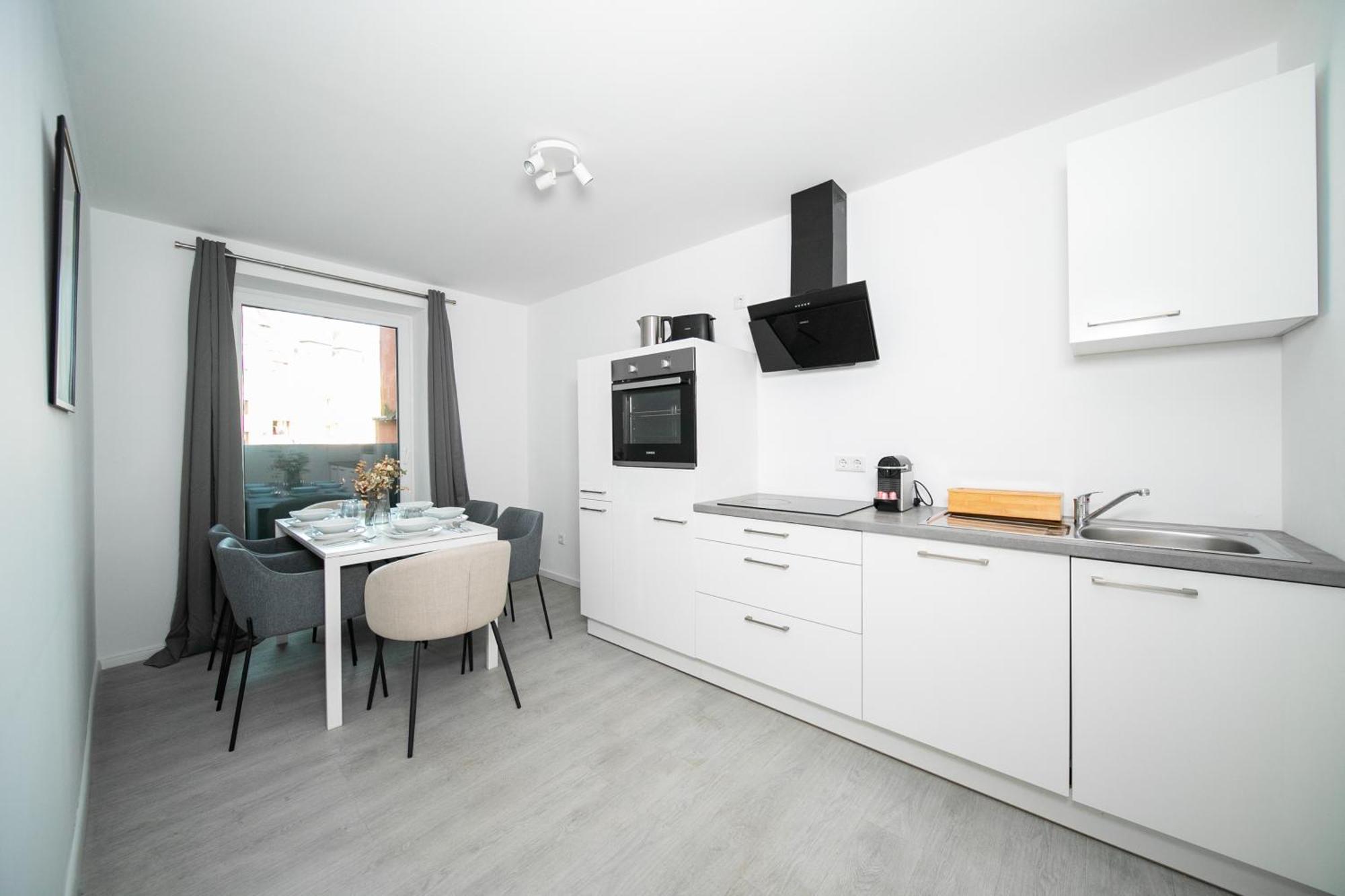 Favorite Stays - Suite And More - 10 Min Zur Messe Dusseldorf Bagian luar foto